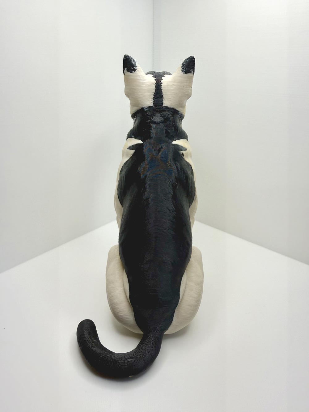 Custom 3D-Printed Dog Figurine – Bronze with Black Base